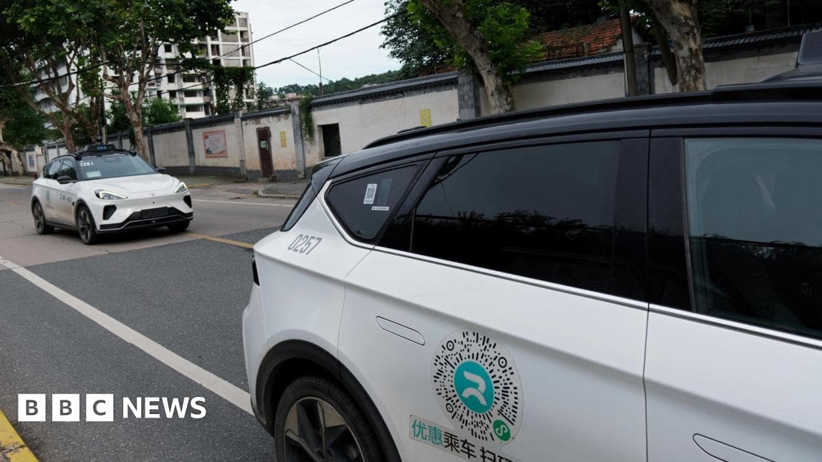 When Robots Stop: Baidu's Autonomous Vehicles Halt Mid-Traffic, Exposing Reliability Gaps