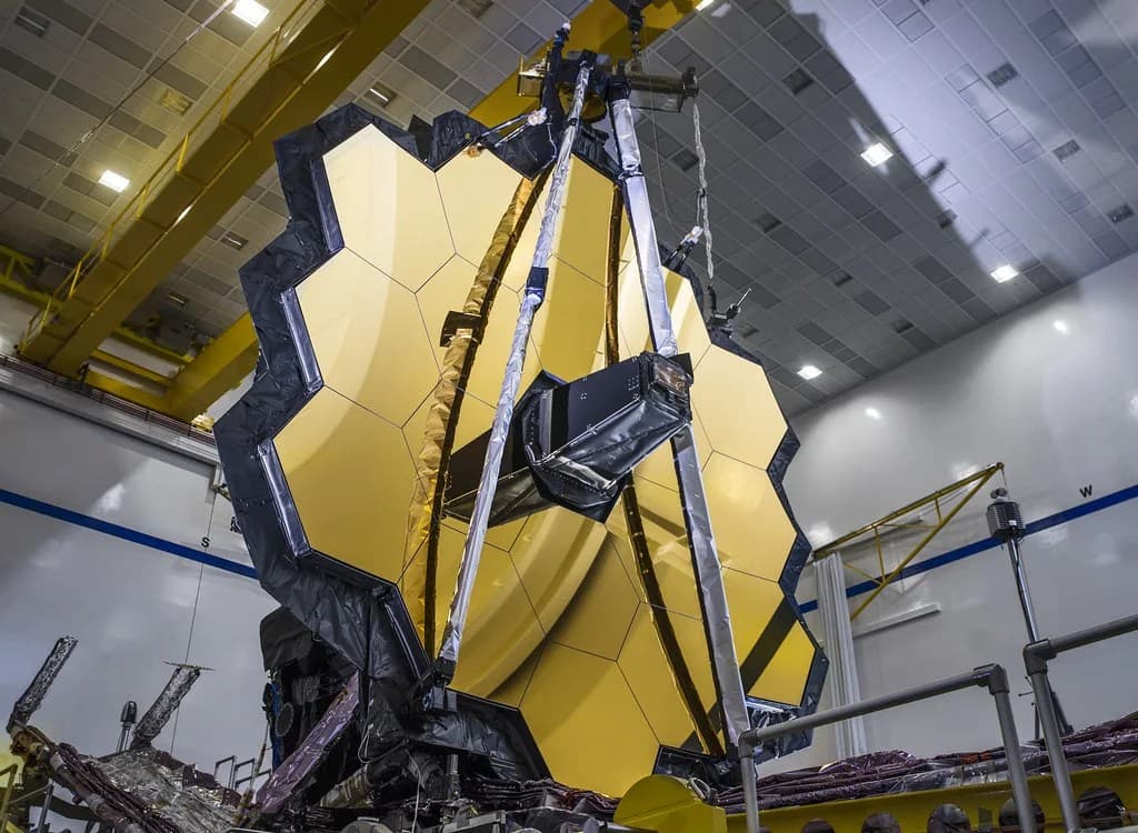 James Webb Discovers Active Supermassive Black Hole Just 570 Million Years After Big Bang