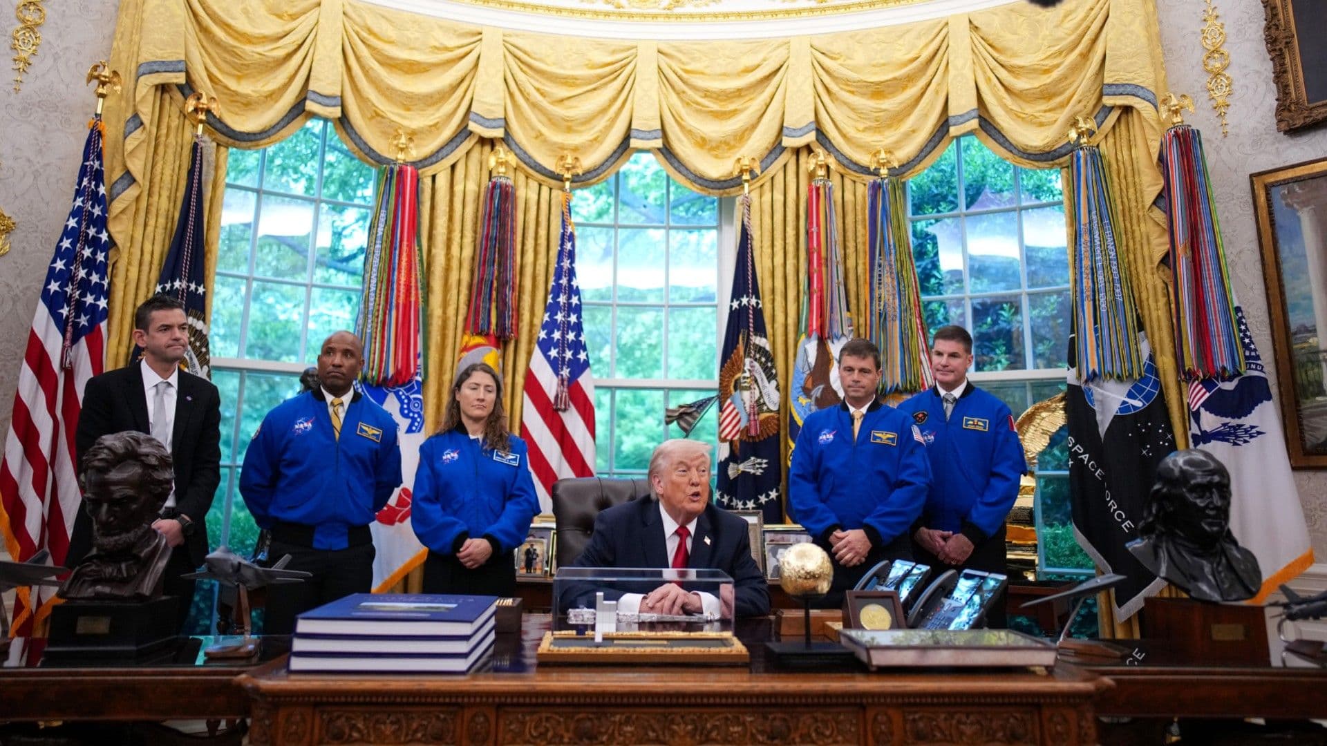 Trump Invites Artemis 2 Moon Astronauts to the Oval Office